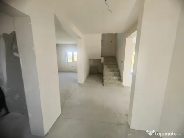 Casa cu 4 camere, in zona Chinteni - Chinteni (Cluj)