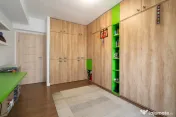 Avrig - Parc Obor, apartament 3 camere, 2 băi, etaj 4, bloc 