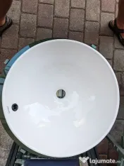 Lavoar ceramic alb lucios pe blat 