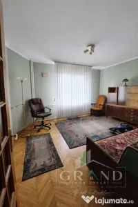 Casă individuală| 200 mp utili | 5 camere | Curte | 2 parc 