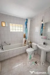 Casă individuală| 200 mp utili | 5 camere | Curte | 2 parc 