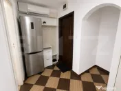 Oportunitate în Micro 12! Apartament decomandat cu 2 camere 