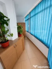 Oportunitate în Micro 12! Apartament decomandat cu 2 camere 