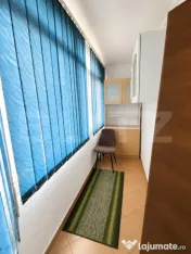 Oportunitate în Micro 12! Apartament decomandat cu 2 camere 