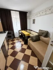Oportunitate în Micro 12! Apartament decomandat cu 2 camere 