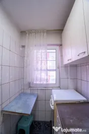 Dristor, LIDL, an 1987, garsoniera la parter, cu balcon