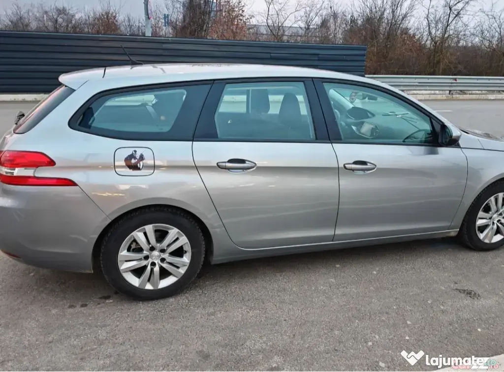 Peugeot 308 SW 1.2 benzina - Chiajna (Bucuresti-Ilfov)