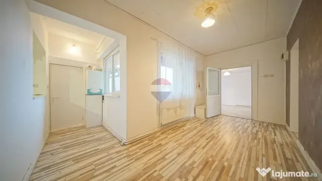 COMISION 0% | Apartament 4 camere + Curte | Zona Tractorul - Brasov (Brasov)
