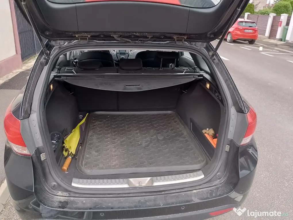 Hyundai I40, 1,6 benzină