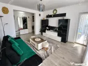 Apartament cu 2 camere decomandate balcon si loc de parcare 