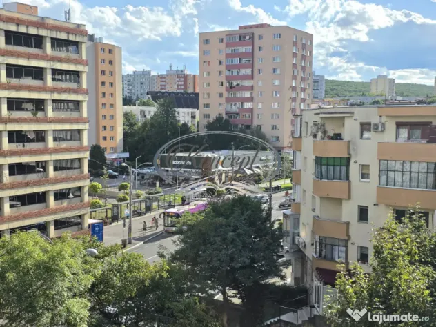 Apartament 2 camere decomandate, strada Primaverii - Cluj-Napoca (Cluj)