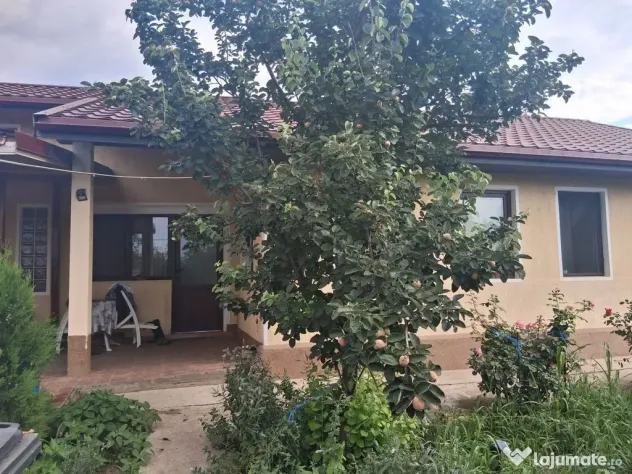 Casa Vânători, 140 mp, teren 1550 mp, toate utilitățile - Vanatori (Galati)