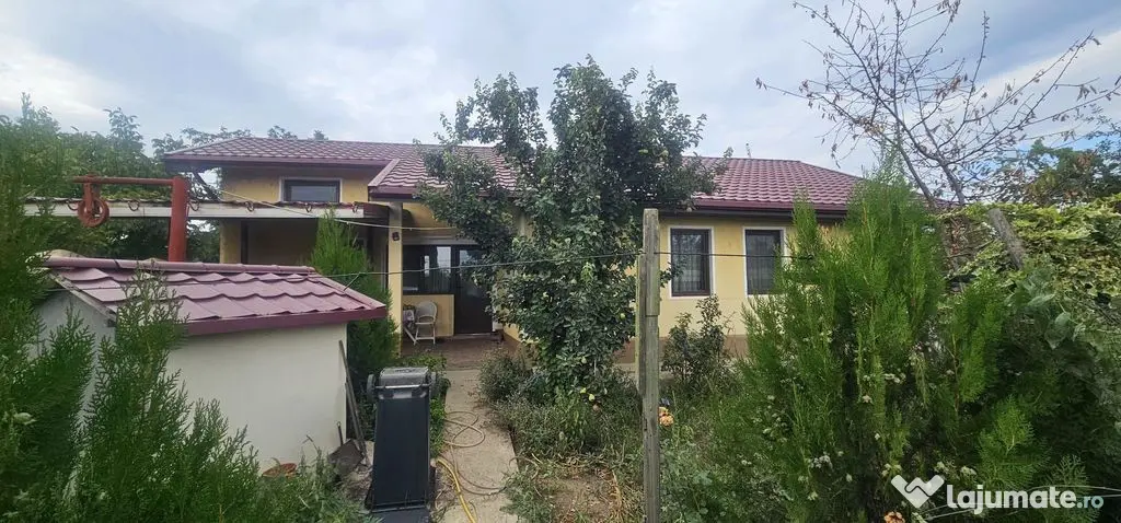 Casa Vânători, 140 mp, teren 1550 mp, toate utilitățile - Vanatori (Galati)
