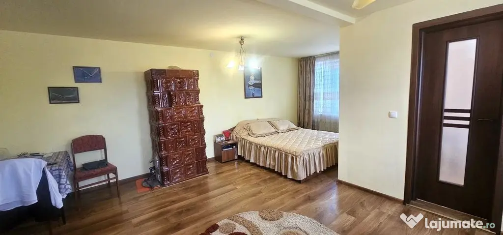 Casa Vânători, 140 mp, teren 1550 mp, toate utilitățile - Vanatori (Galati)