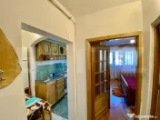 Garsonieră decomandata în bloc reabilitat, etaj 4 – Sens