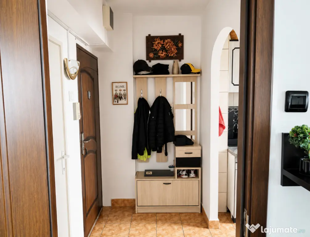 Apartament semidecomandat, confort 1, mobilat, utilat, zona Astra! - Brasov (Brasov)
