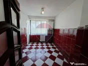 Apartament 4 camere ultracentral, cu beci si garaj – St...