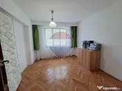 Apartament 4 camere ultracentral, cu beci si garaj – St...