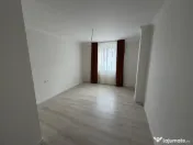 Apartament 3 camere, 72 mp, Sub Cetate