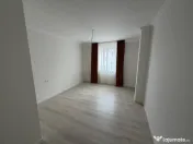 Apartament 3 camere, 72 mp, Sub Cetate