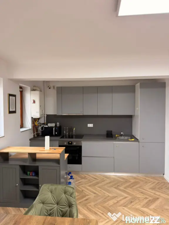 Apartament de vanzare , semidecomandat 50,mp ,2 camere Flore - Floresti (Cluj)