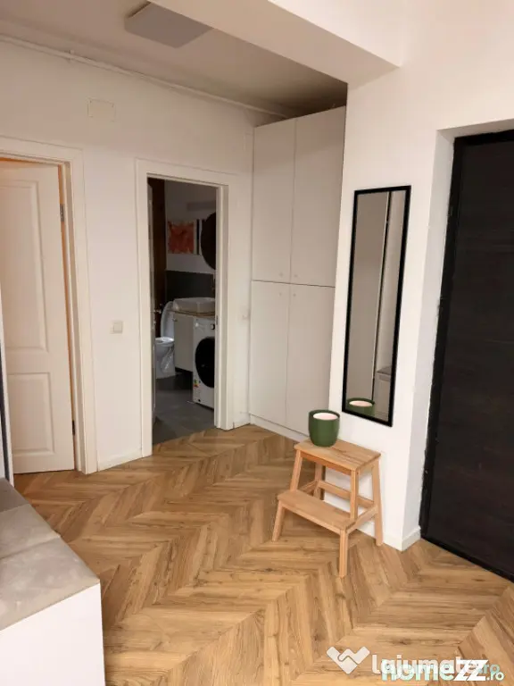 Apartament de vanzare , semidecomandat 50,mp ,2 camere Flore - Floresti (Cluj)