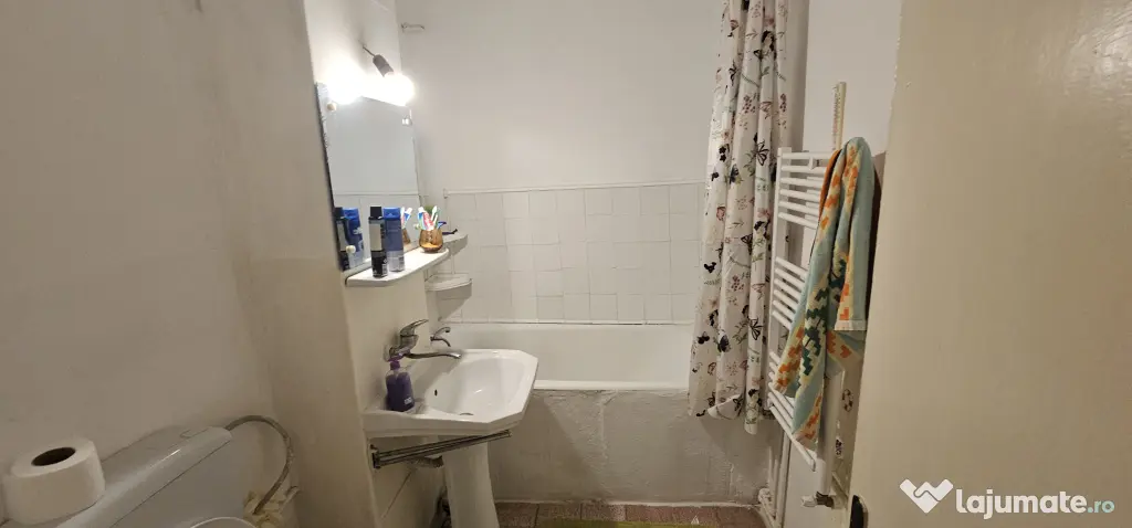 Ocazie! Poarta 6, apartament 2 camere decomandat cu centrala gaze
