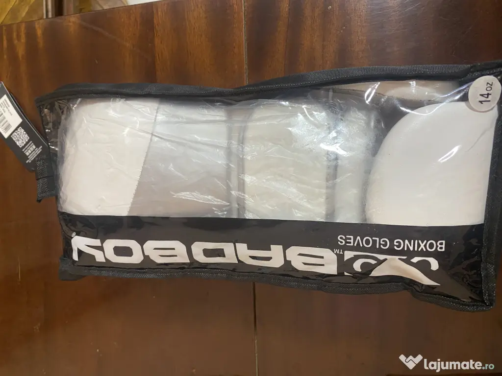 Manusi de box diverse