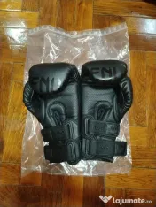 Manusi de box diverse