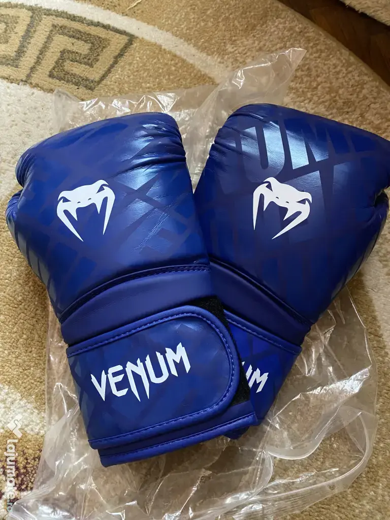 Manusi de box diverse