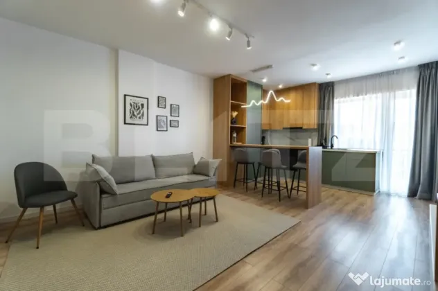 Ap de inchiriat, 2 camere Lux zona Tractoru Coresi - Brasov (Brasov)
