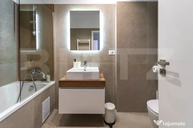 Ap de inchiriat, 2 camere Lux zona Tractoru Coresi - Brasov (Brasov)