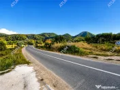Teren intravilan 1025 mp cu acces utilitati si la drum in Si