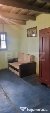 Casa cu 2corpuri+anexe