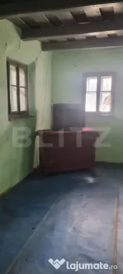 Casa cu 2corpuri+anexe