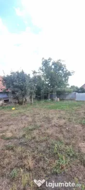 Casa cu 2corpuri+anexe