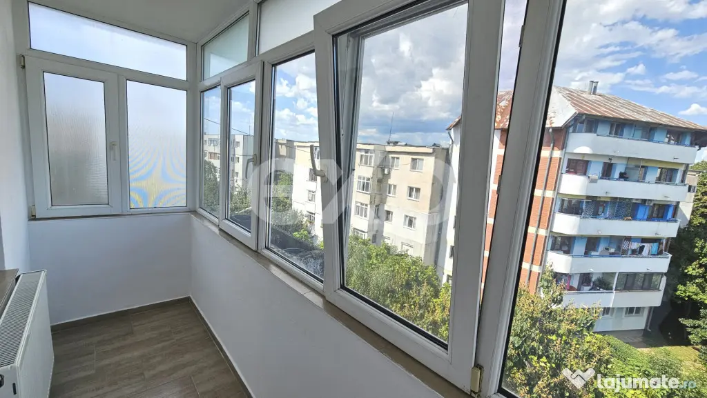 De vanzare apartament 3 camere in zona Mihai Bravu - Ploiesti (Prahova)