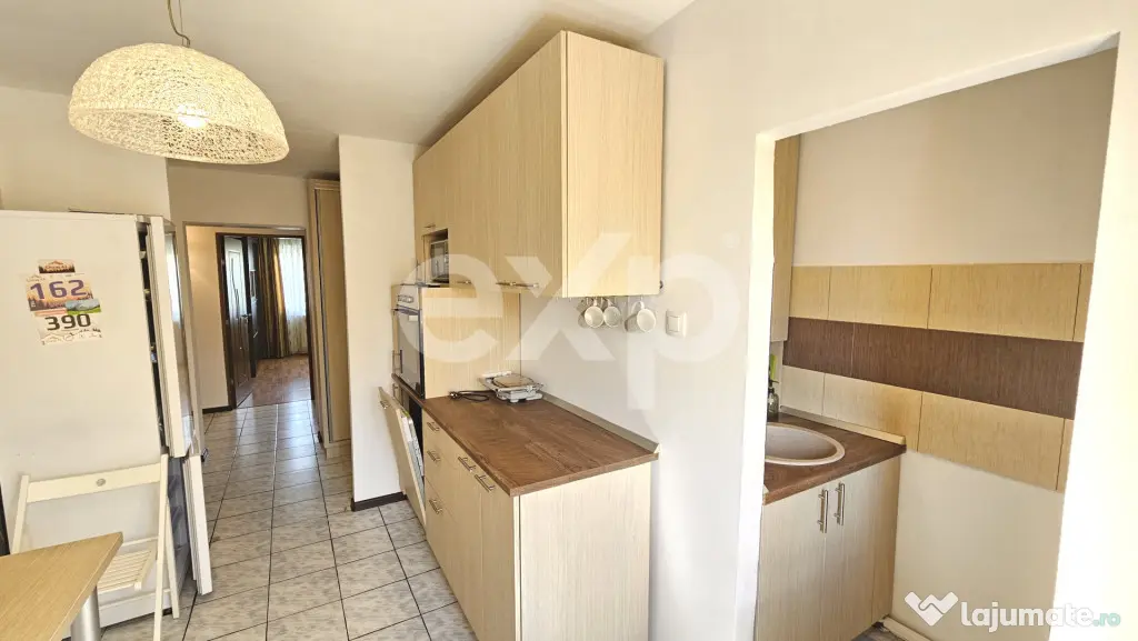 De vanzare apartament 3 camere in zona Mihai Bravu - Ploiesti (Prahova)