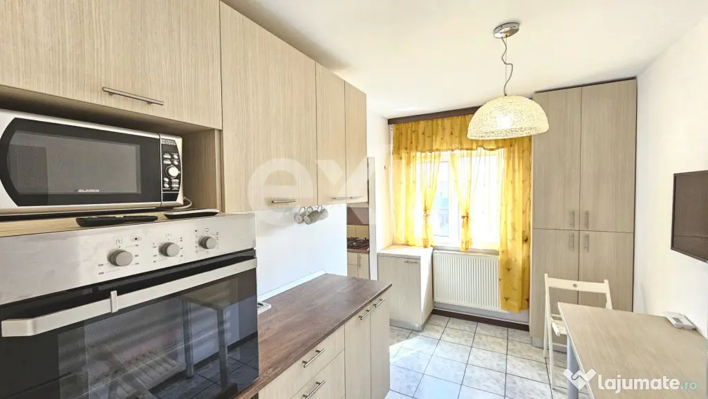 De vanzare apartament 3 camere in zona Mihai Bravu - Ploiesti (Prahova)