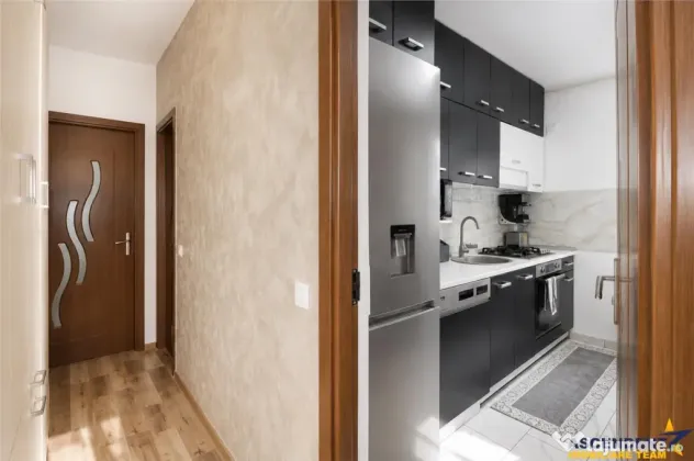 Apartament 2 camere decomandat, cu terasa, gradina si parcar - Brasov (Brasov)