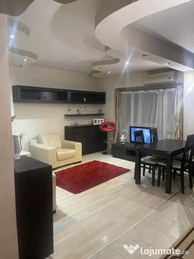 Persoana fizica,Apartament 3 camere,Centru-Gara-Arcu