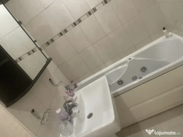 Persoana fizica,Apartament 3 camere,Centru-Gara-Arcu