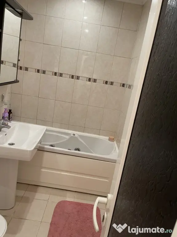Persoana fizica,Apartament 3 camere,Centru-Gara-Arcu