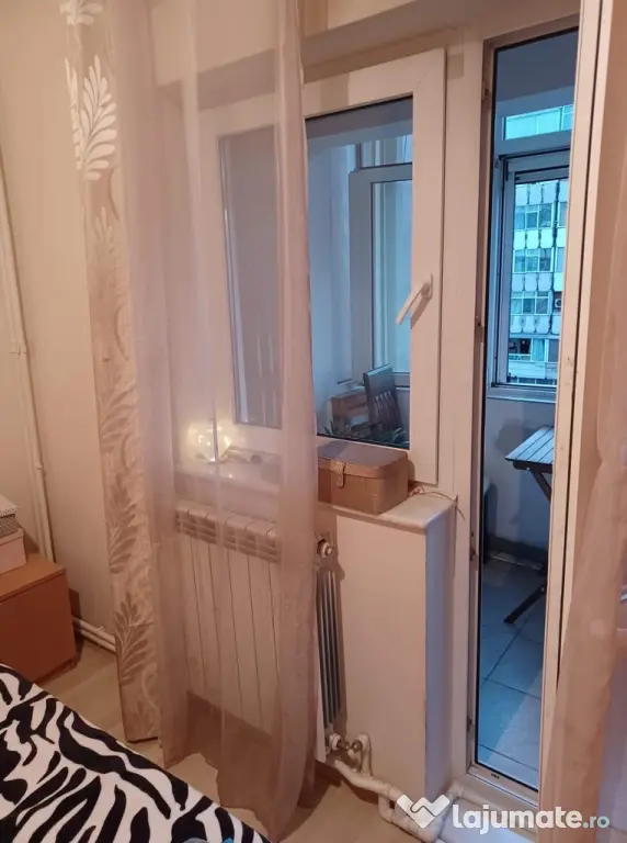 Persoana fizica,Apartament 3 camere,Centru-Gara-Arcu