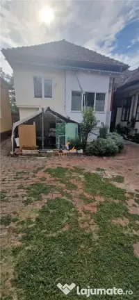 Apartament decomandat cu 2 intrari zona Balcescu-Odobescu 