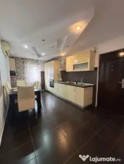 Apartament 3 camere, 82 mp, ultracentral – balcon, boxă