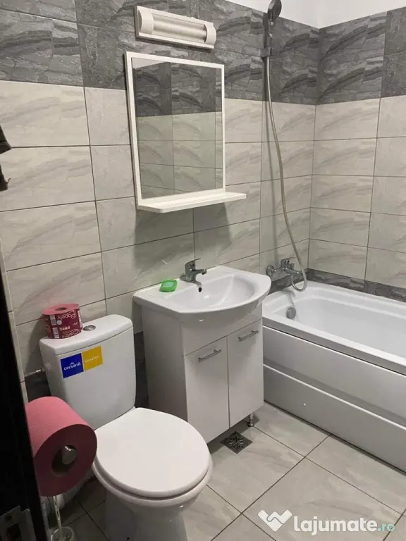 Proprietar Apartament 2 camere de închiriat+Loc de parcare (Ozana/Pallady)