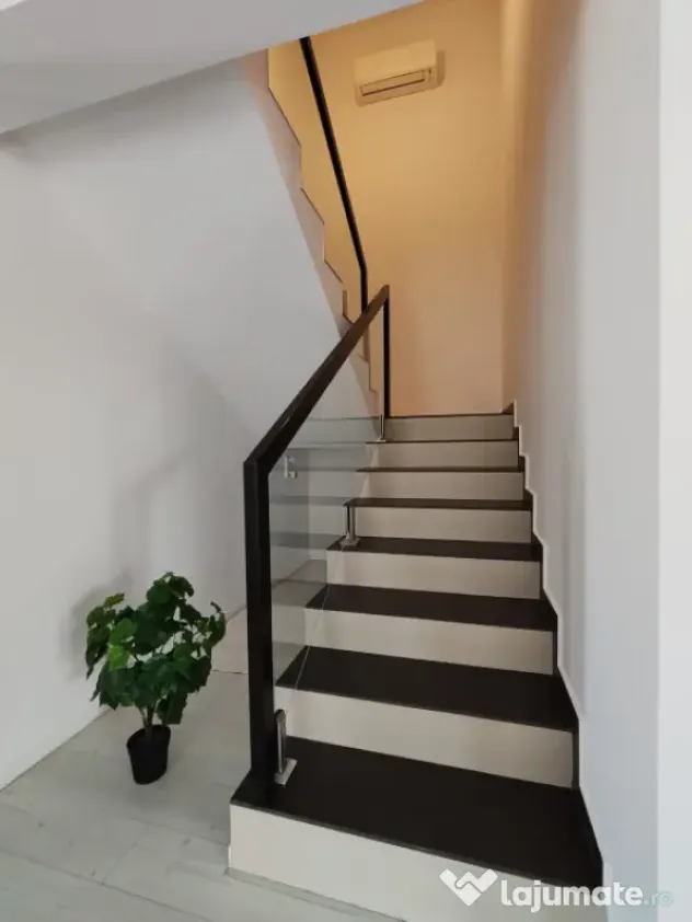 Casă duplex 111 mp utili | zona Pronto | renovată 2026, mo - Baia Mare (Maramures)
