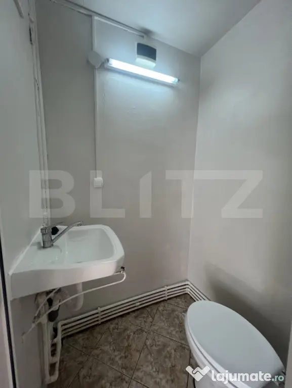 Spatiu comercial pentru birou sau salon la parter inalt pe B - Bistrita (Bistrita-Nasaud)
