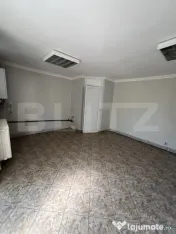 Spatiu comercial pentru birou sau salon la parter inalt pe B